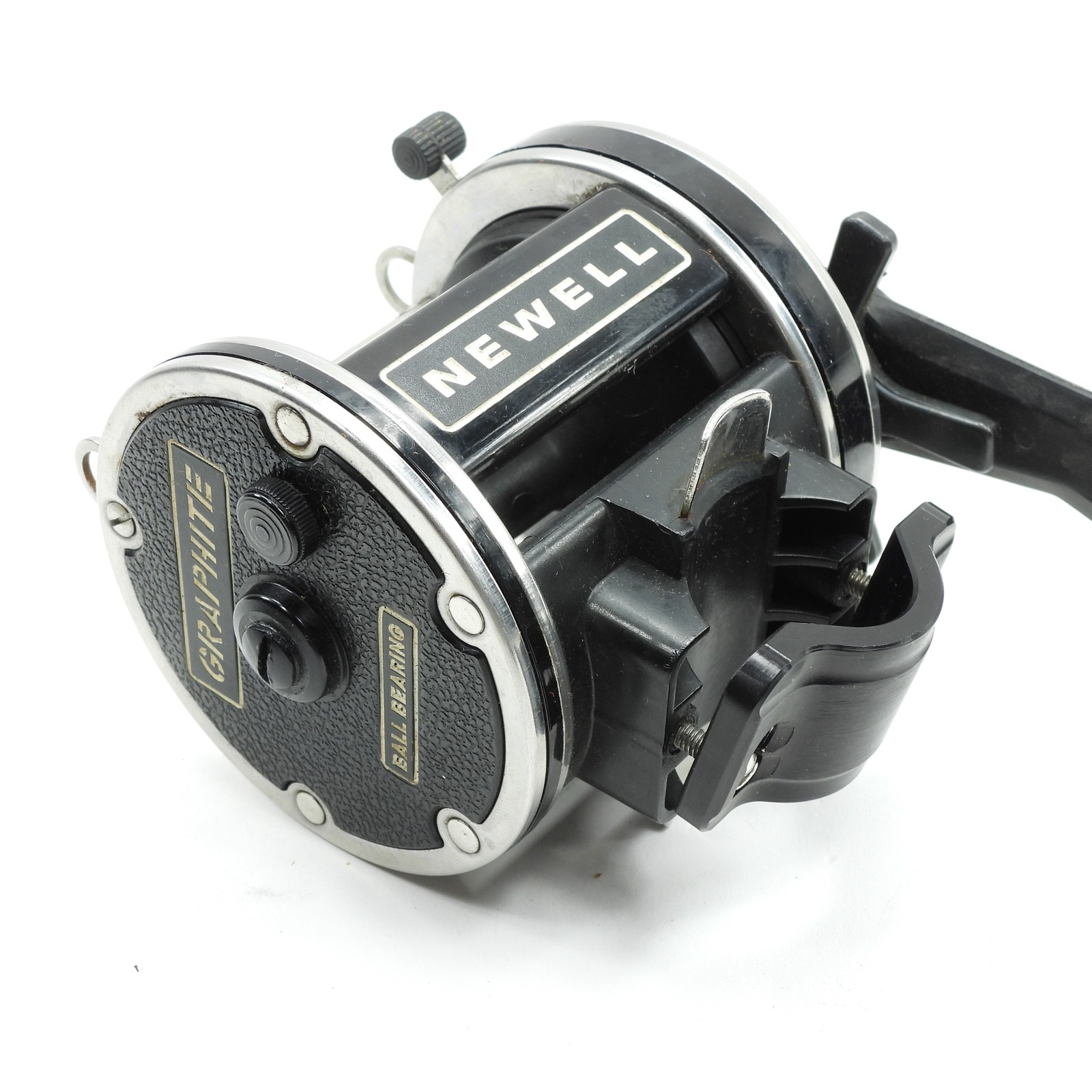 Newell S533-5.5 Fishing Reel. Black.