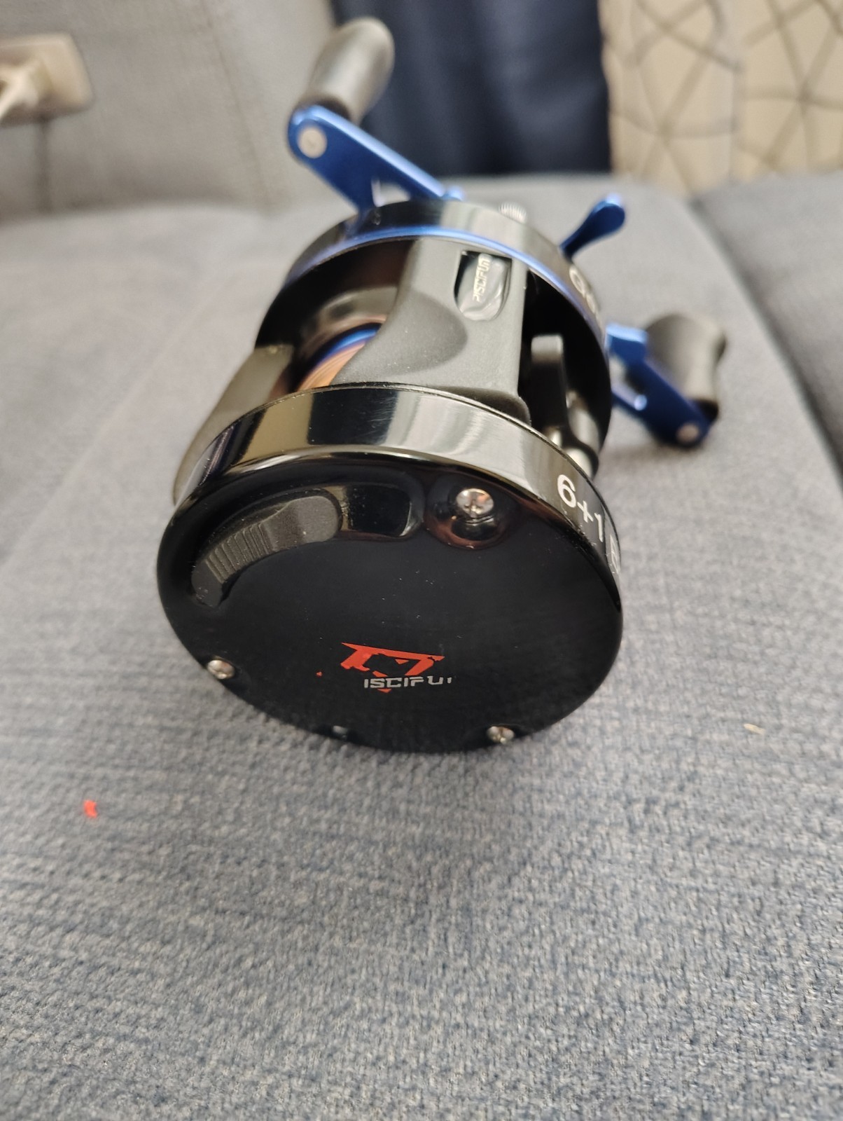 Piscifun Chaos XS 40 Round Baitcasting Reel Black/Blue 6+1 BB Conventional Reel