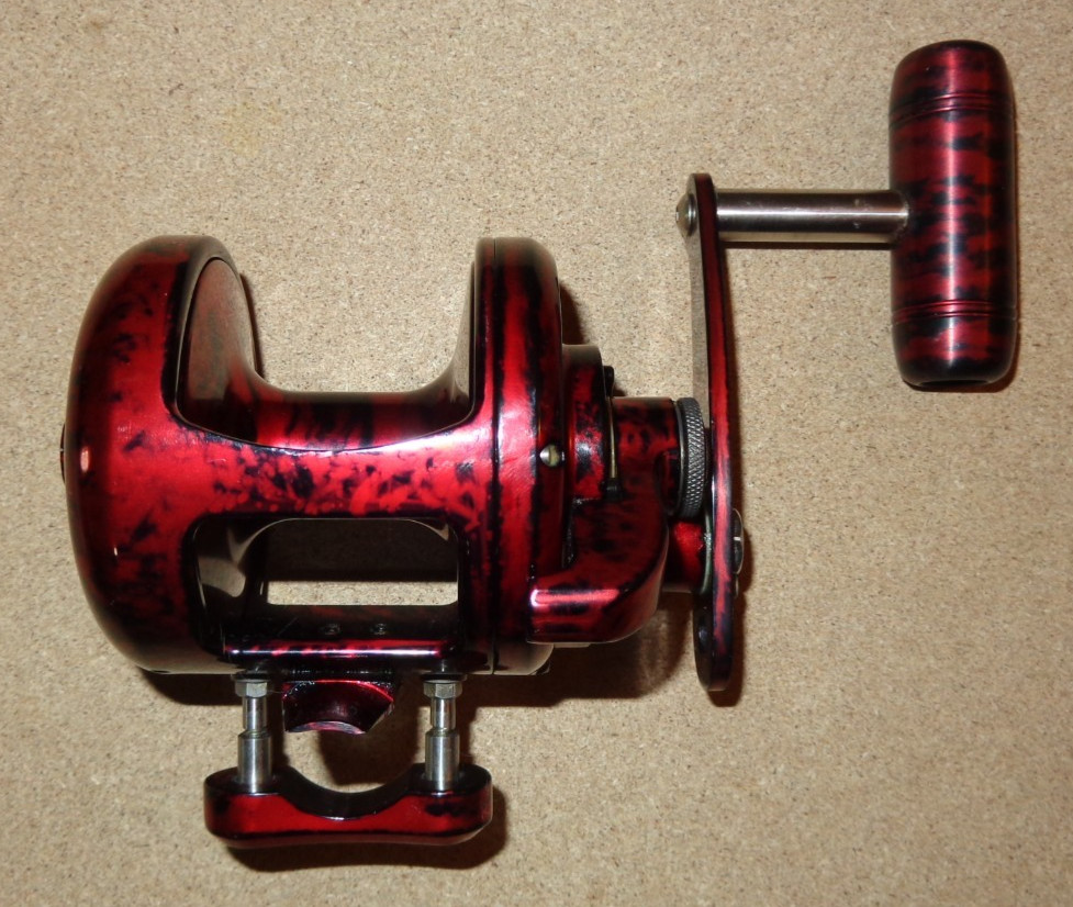 Limited Red Camo Accurate Boss Magnum 665H Single-Speed Lever-Drag Fishing Reel