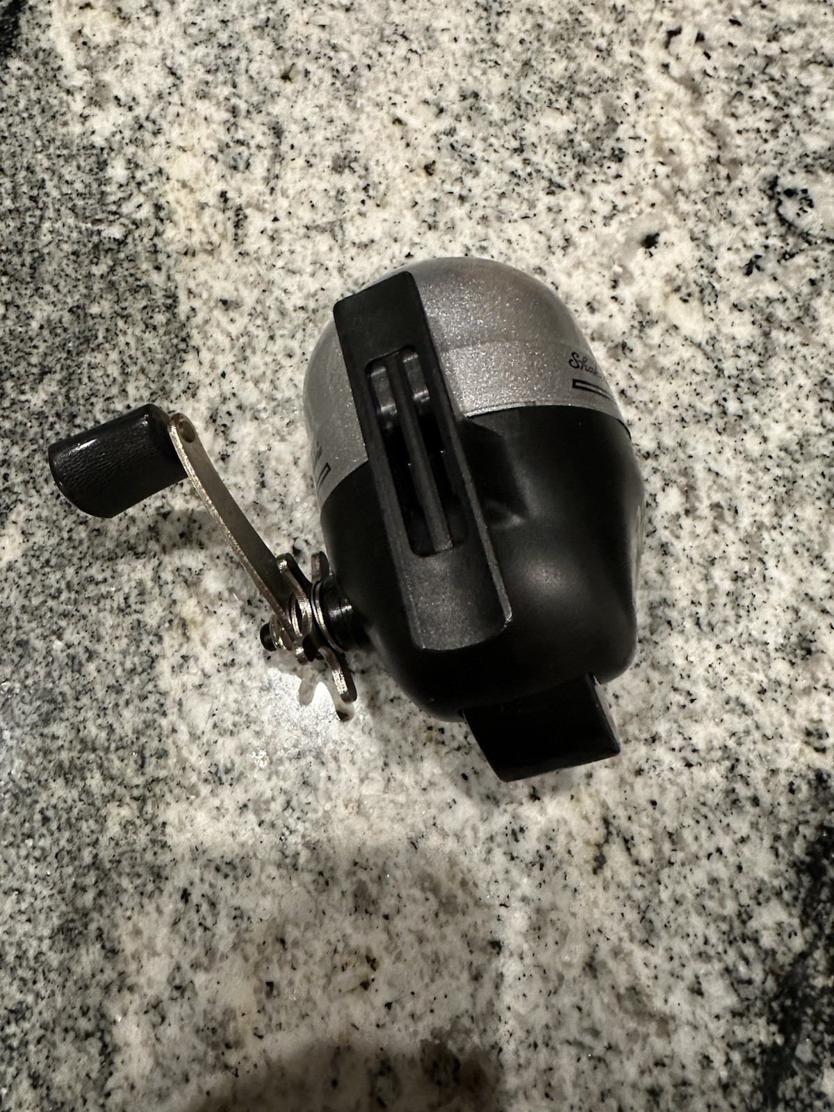 Shakespeare E-Z Cast 10 EZCAST 10 Spincasting Fishing Reel