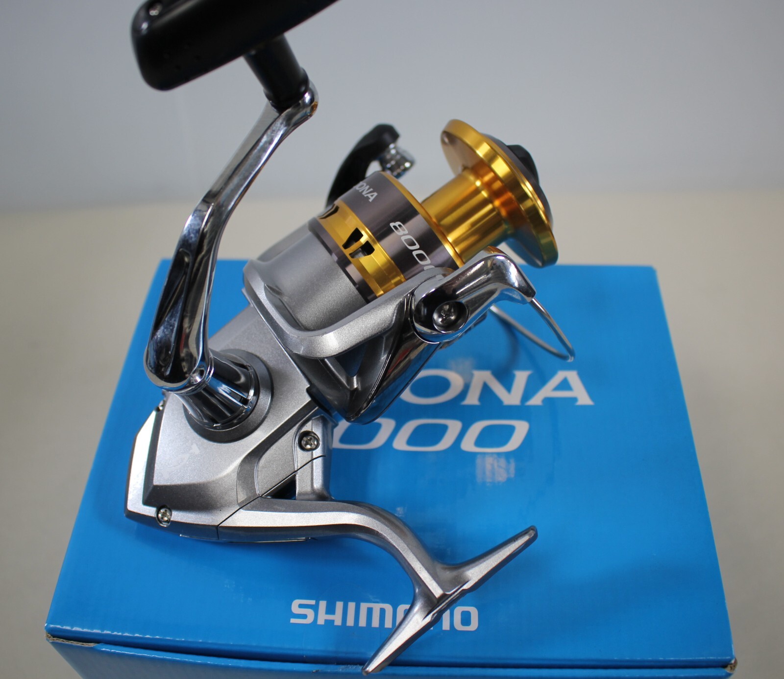 Shimano Sedona 8000 Spinning Reel Gold/Silver w/ Box – Highly Sought – US Seller