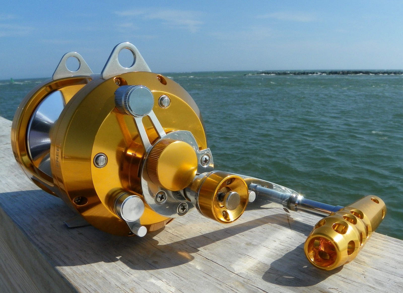OKIAYA PRO NATIONAL 50W 2 Speed Reel with AXR Drag
