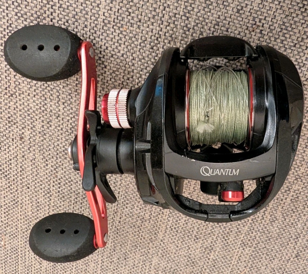 Quantum Smoke Speed Freak 8.1 GR, RH Baitcasting Reel
