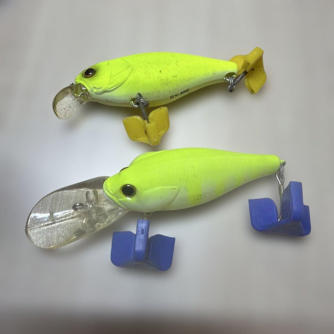 Bass Fishing Lure Set of 12 Minnow Plug Various Colors Tackle Equipment Japan