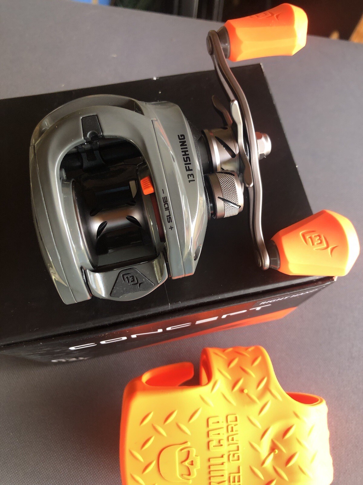 13 Fishing Concept Z 2 Slide NIB 8.3:1