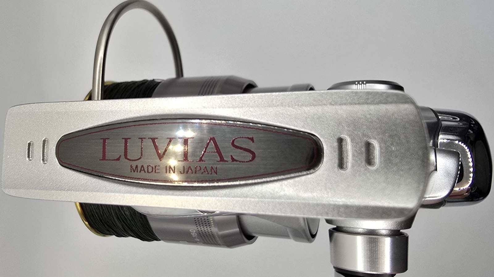 Daiwa 04 Luvias 3000 Spinning Reel JDM Vintage Excellent Clean Made in Japan