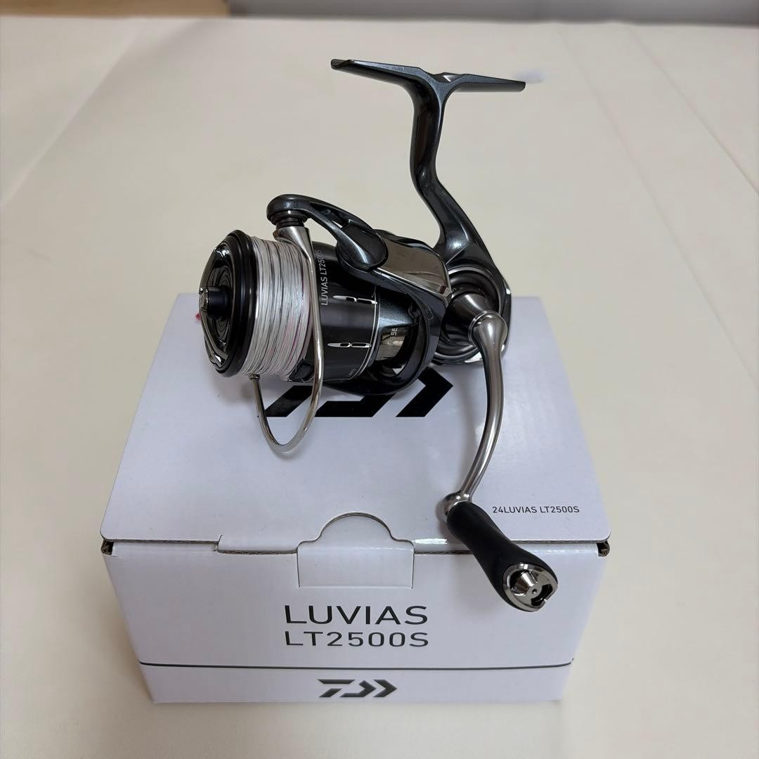 DAIWA 24 LUVIAS LT2500S SPINNING REEL 317458