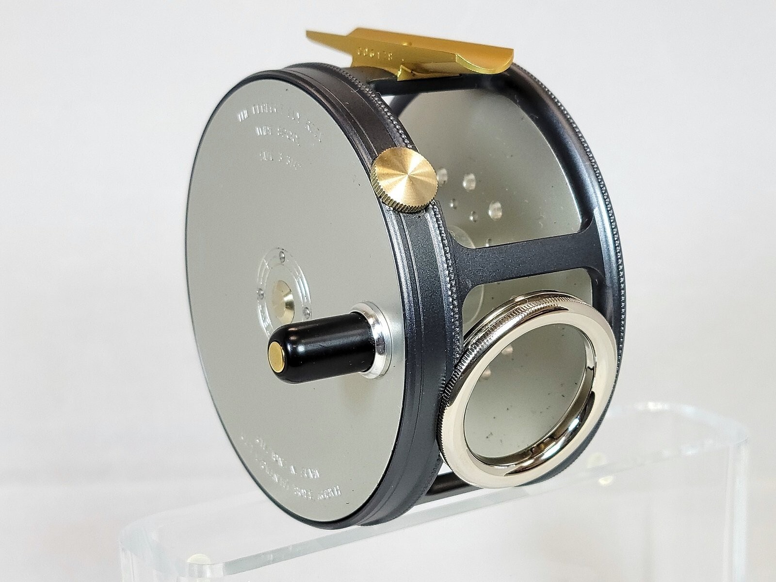 Hardy 1921 Wide Spool Perfect 3 3/4″ Fly Reel – Right Hand – Free Fly Line