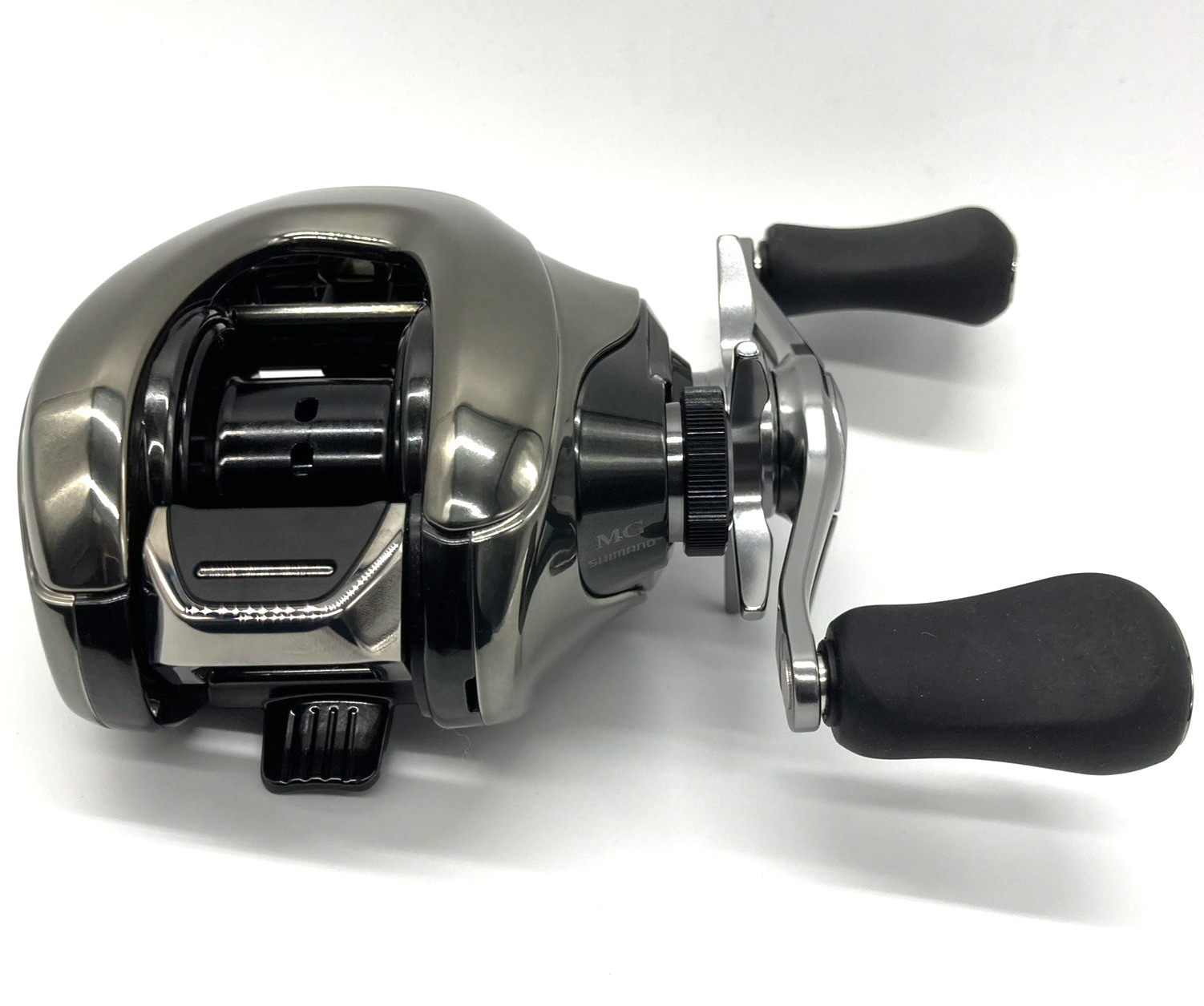 Shimano 25 ANTARES 100MG Right Bait Casting Reel „Top Mint“ [US Duties Included]