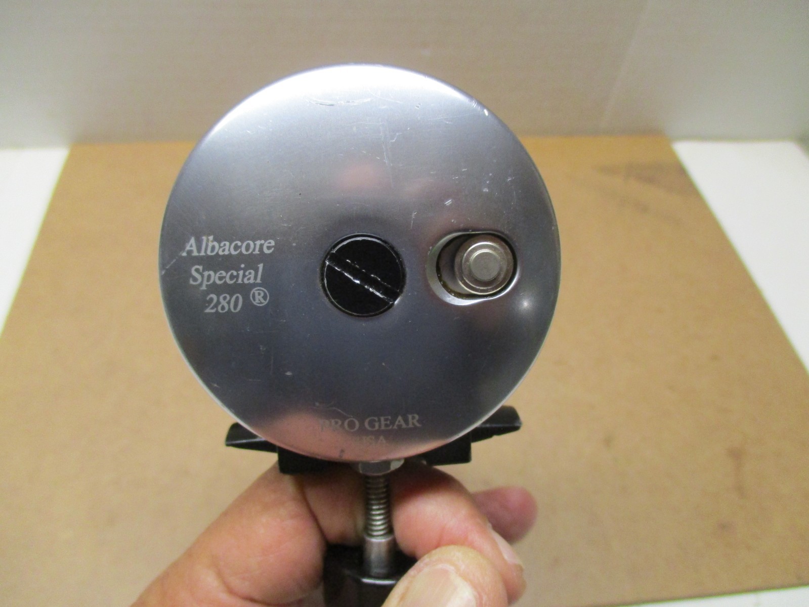 PRO GEAR ALBACORE SPECIAL 280 *** WORKS GREAT **RH** WITH CLICKER ******