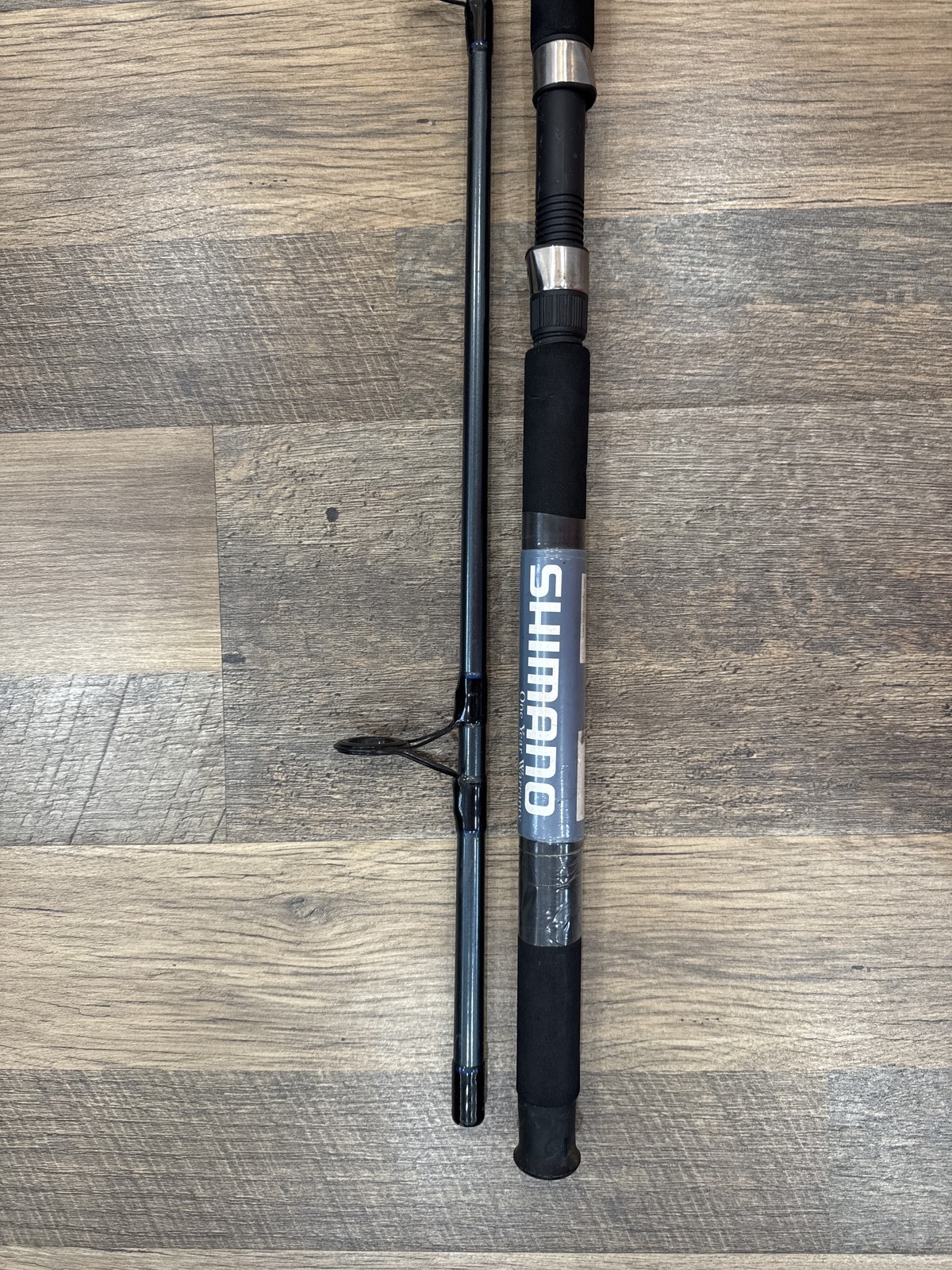 Shimano FXS-90MHB-2 9′ 14-25 lbs. Med Heavy + spin master reel