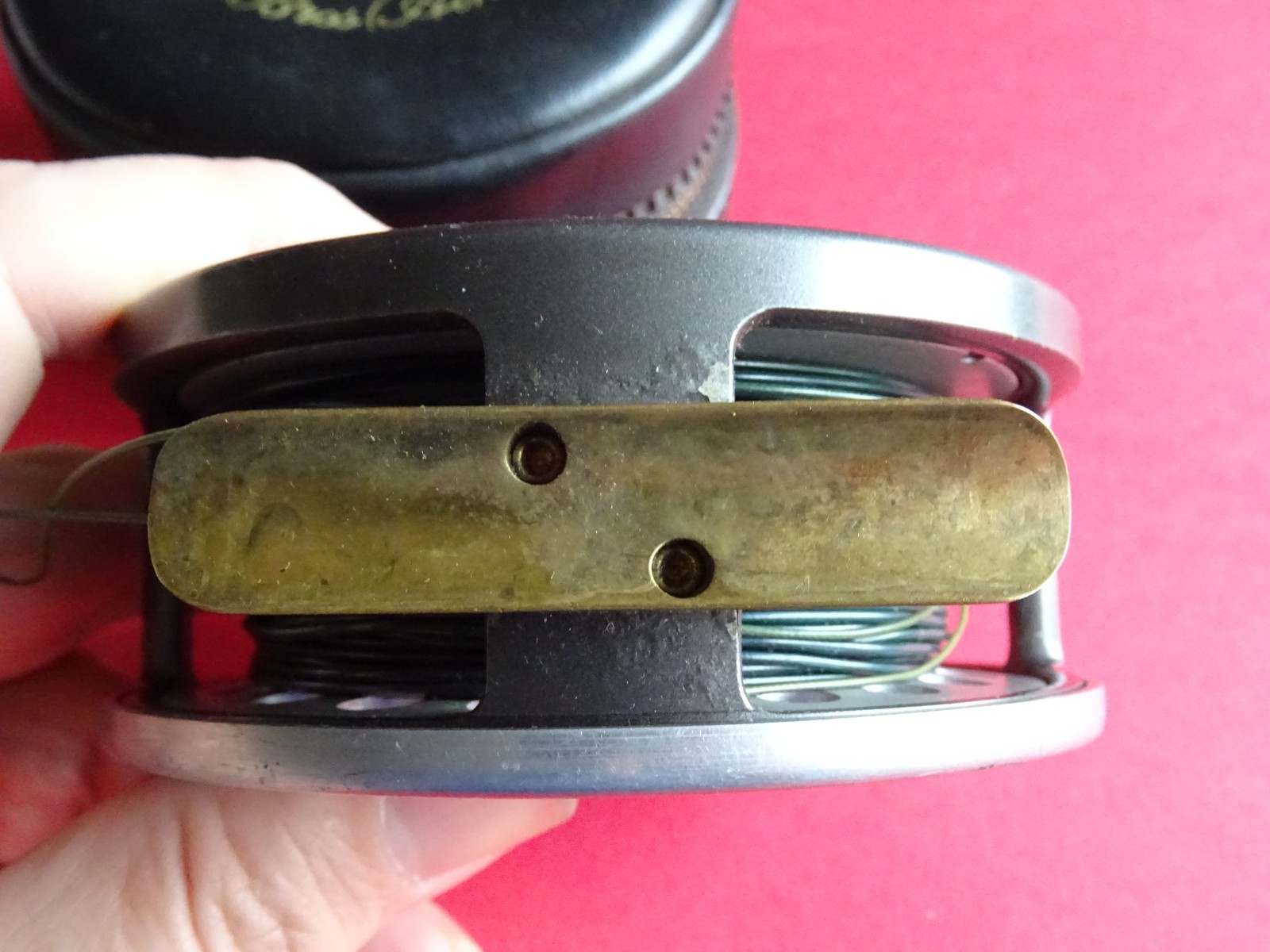 A GOOD USEABLE VINTAGE HARDY MARQUIS SALMON NO.2 FLY REEL + CASE (CASE AS FOUND)