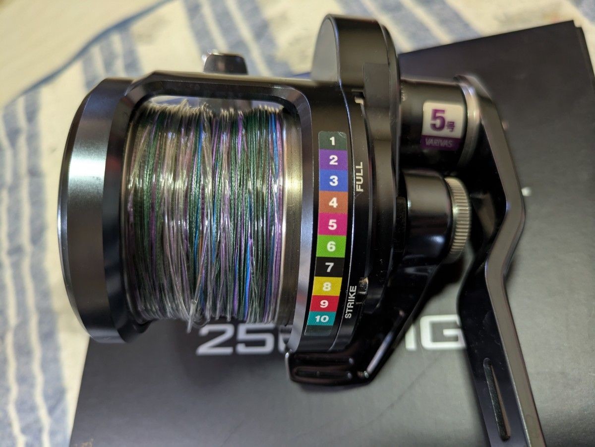 SHIMANO Ocea Jigger LD 2500MG Right Jigging Reel Lever Drag With Box Near Mint
