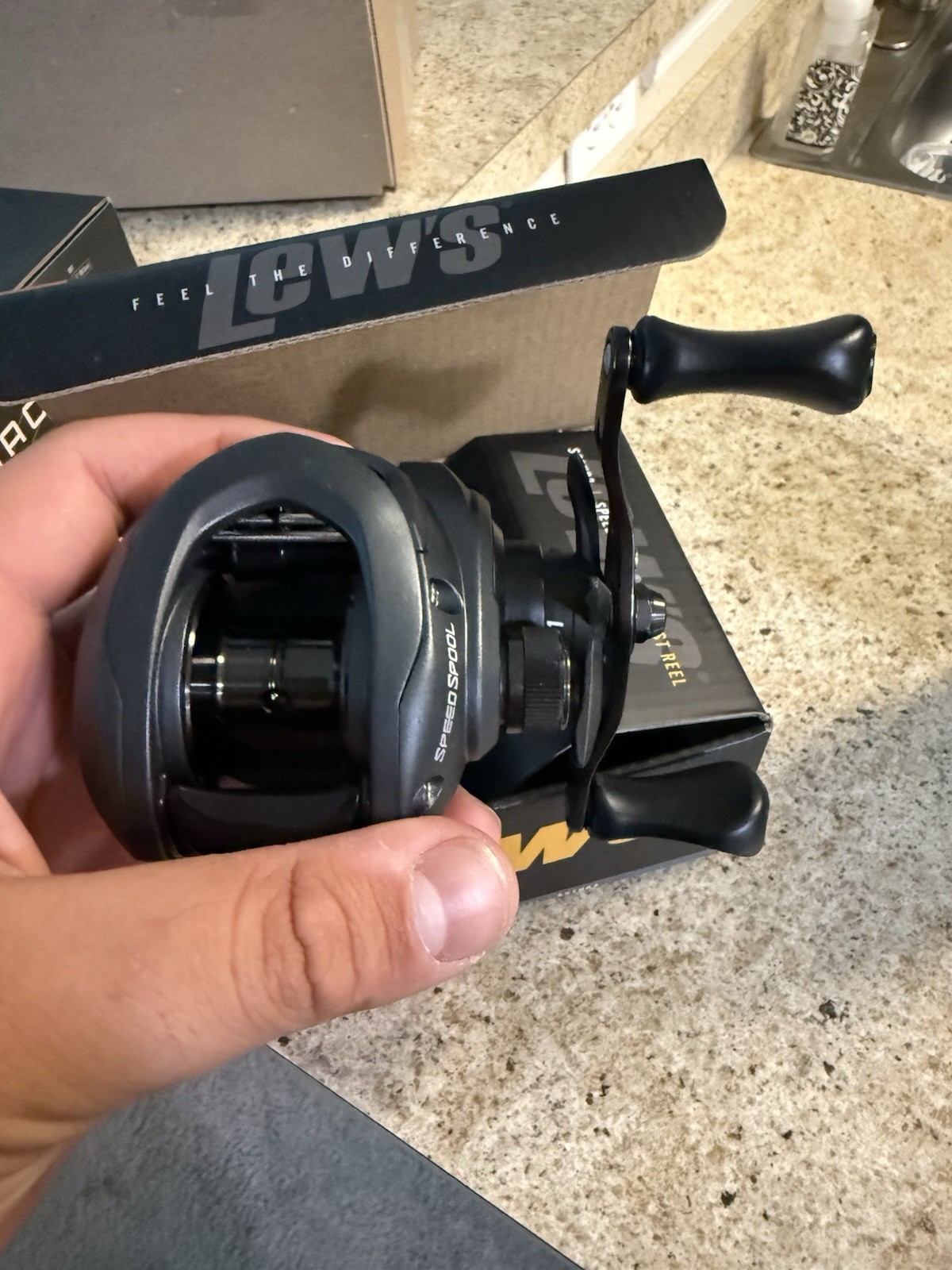 Lees Speed Spool Baitcaster 6.8.1 Right Hand Fishing Reel New In Box Fast Ship