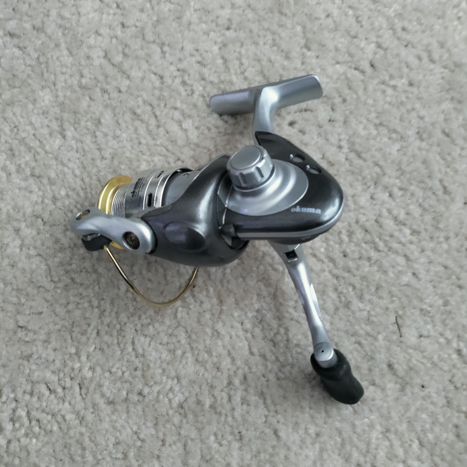 Okuma Avenger AV 20a Spinning Reel 7 Bearings RES II EUC Spins Great