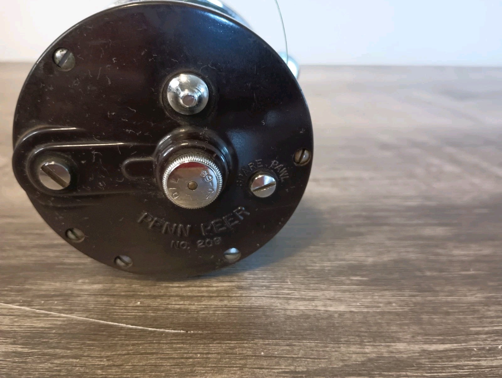 Vtg PENN Peer 209 Level Wind Conventional Fishing Reel made In The USA Spooled