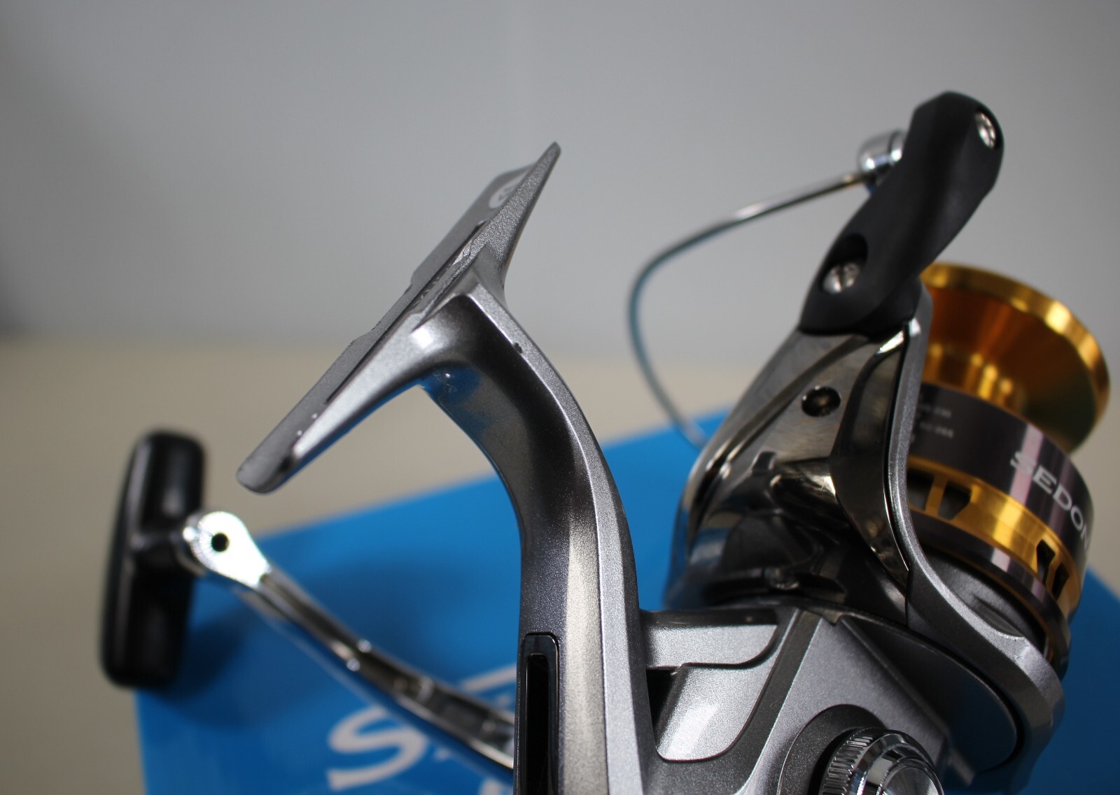 Shimano Sedona 8000 Spinning Reel Gold/Silver w/ Box – Highly Sought – US Seller
