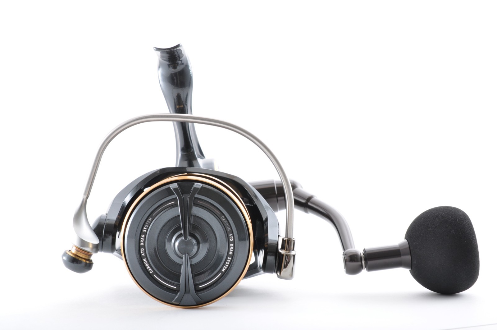 Daiwa 22 Caldia SW 8000 P Near Mint Fishing Spinning Reel from Japan B0376