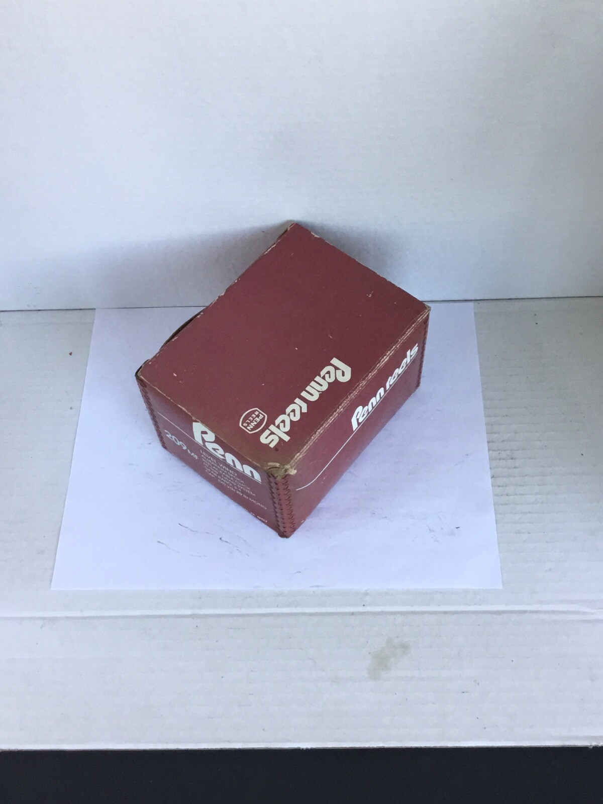 Nice Reel Box Penn 209MF Level Wind Reel Box Only, Nice condition.