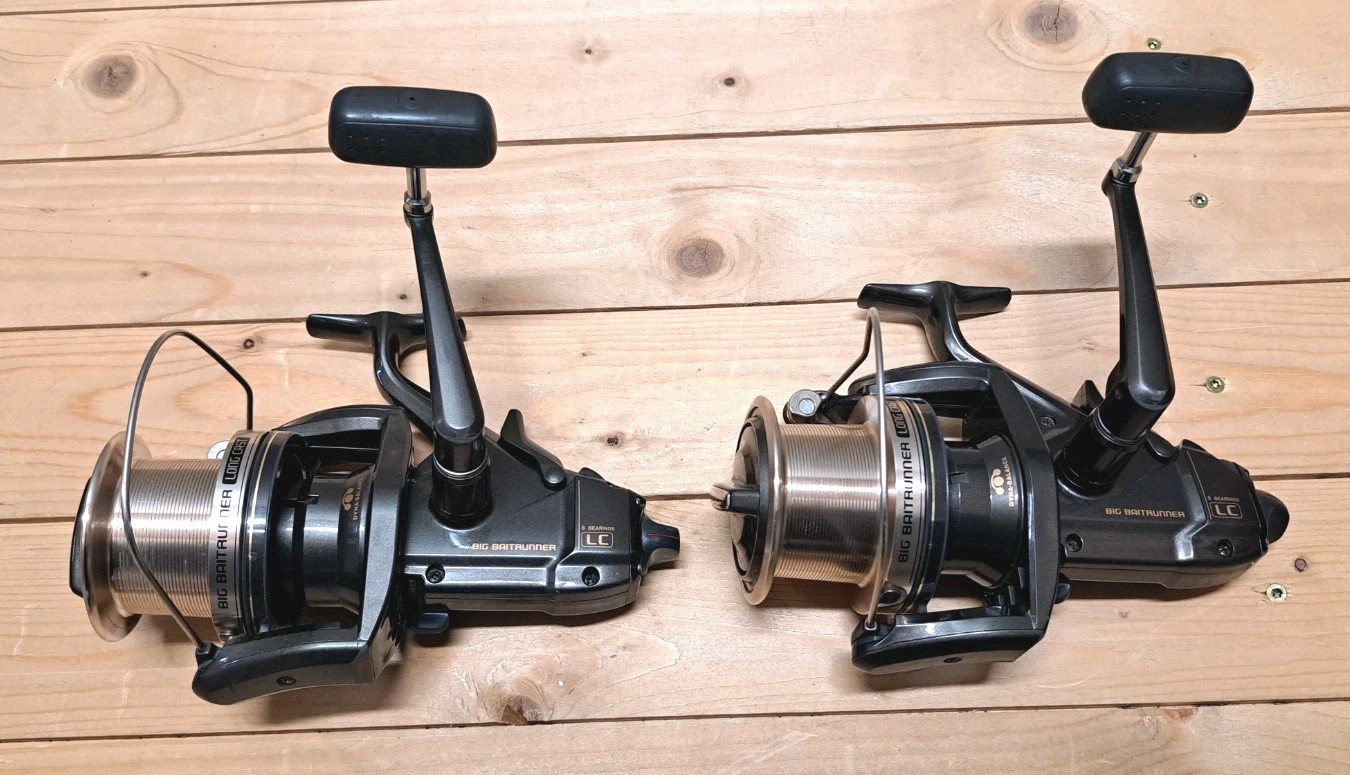 2 × Shimano Big Baitrunner LC Long Cast Freewheel Reels Carp Reels Fishing Reels