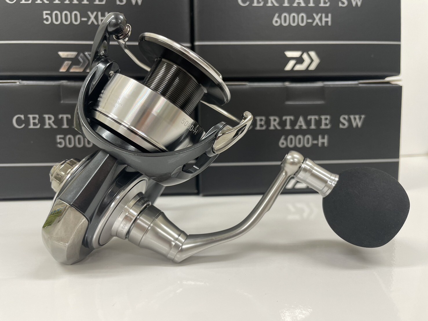 Daiwa 24 Certate SW Spinning Reel Fishing Various Size New in Box from Japan