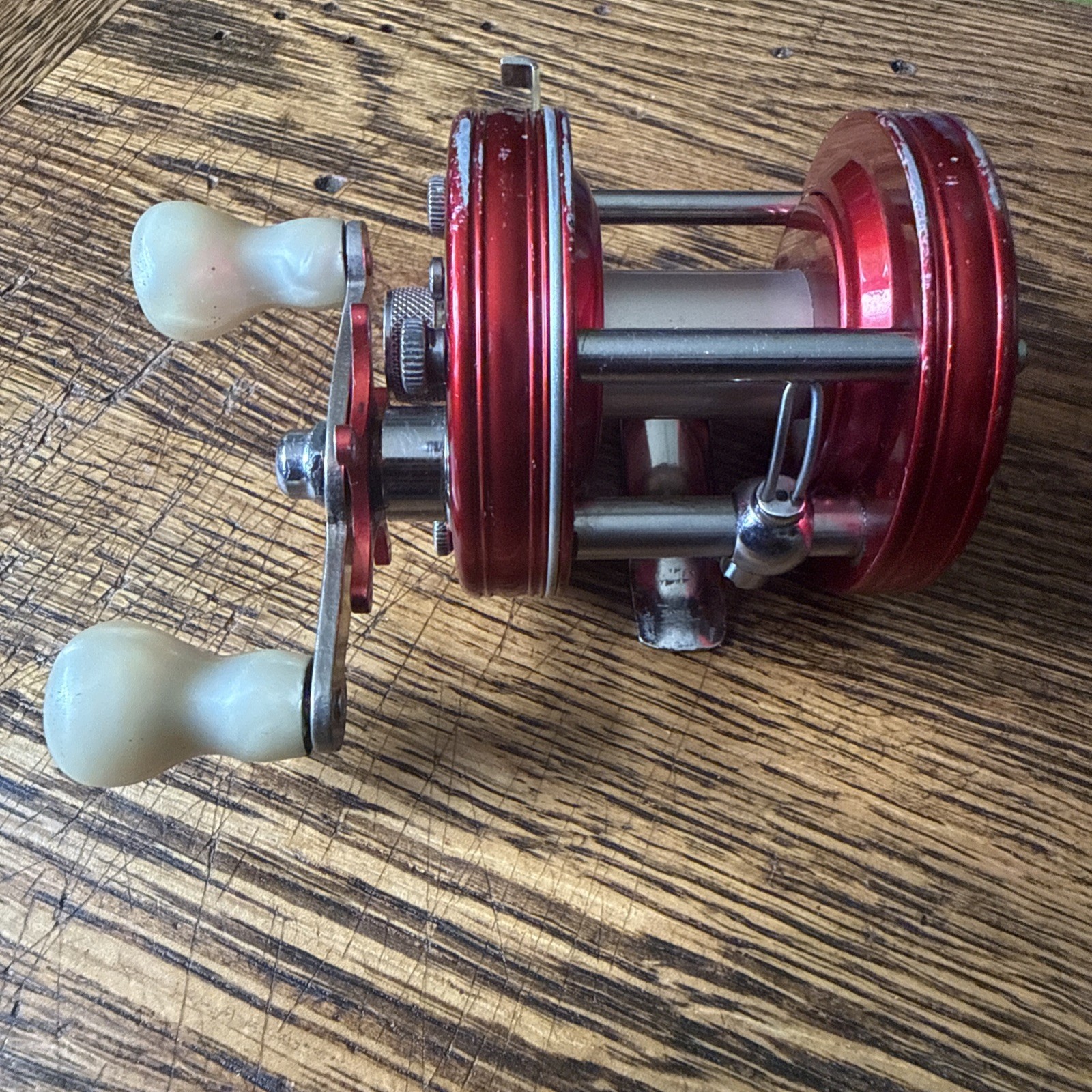 Vintage Abu Ambassadeur 5000 Casting Reel Svangsta Red 4 Screw SN 365435 Sweden