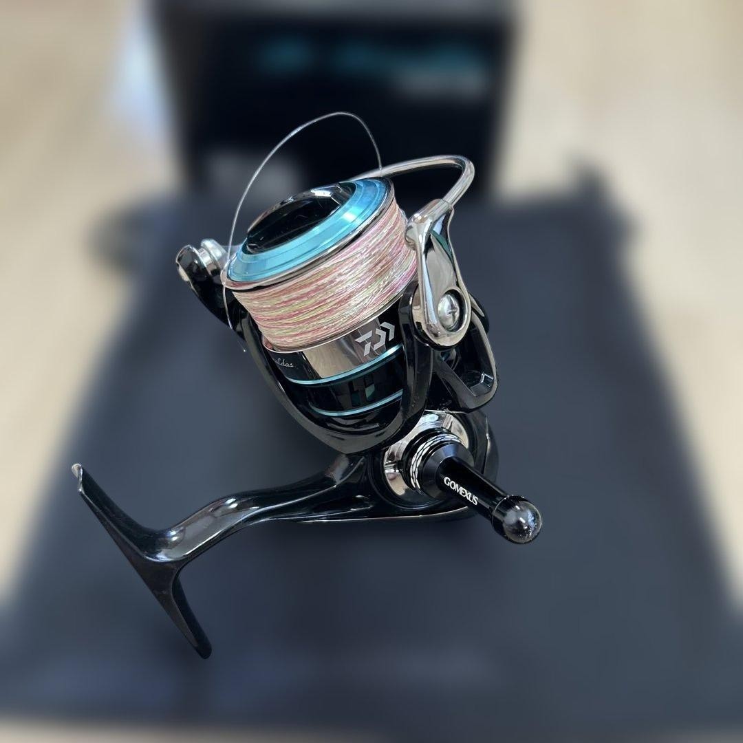 Daiwa 16 Emeraldas 2508PE-H Spinning Reel Aluminum Black Blue Lightweight