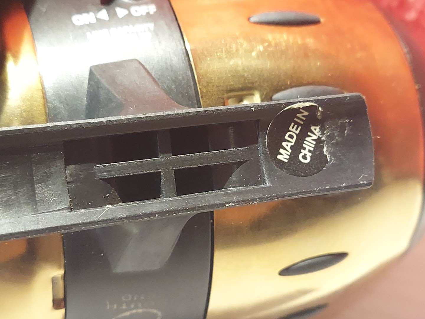 Mudville Catmaster Spin Cast 3:4:1 Reel pre-spooled 20lb line Pre-owned Reel
