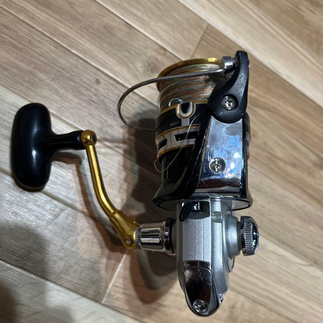 DAIWA Crest 3500 Spinning Reel 1.2 Line Capacity Approx 200m Black Gold