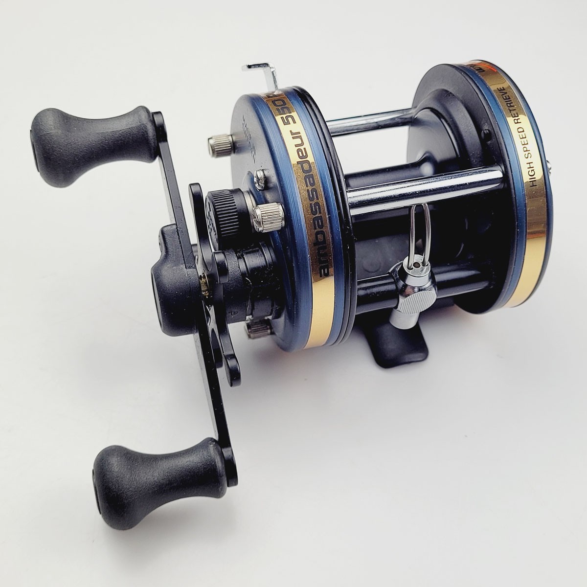 Abu Garcia Ambassadeur 550 Plus Blue NOS NIB New Baitcasting Reel Boxed