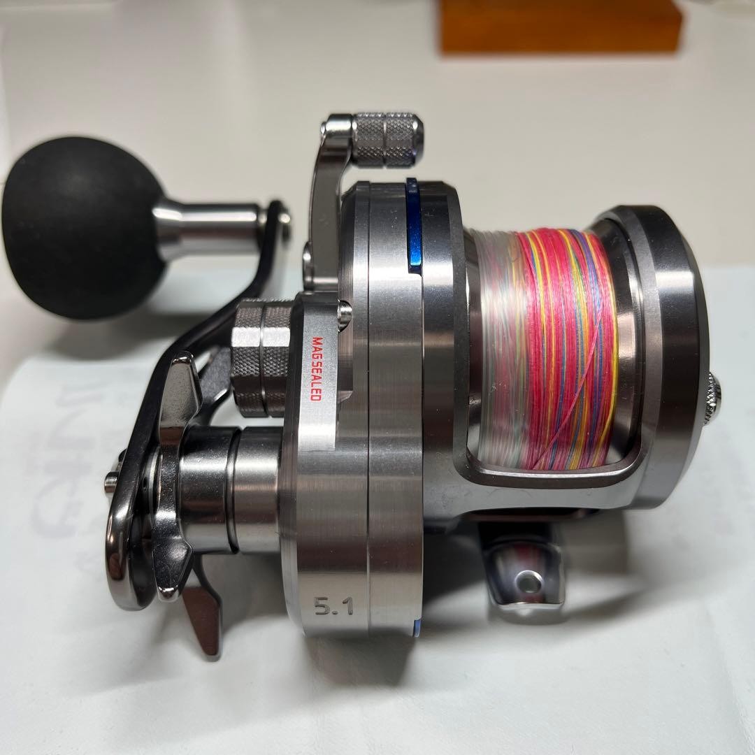 DAIWA 15 Saltiga 10 Jigging Baitcasting Reel with Saltiga 12-Braid PE Line Used
