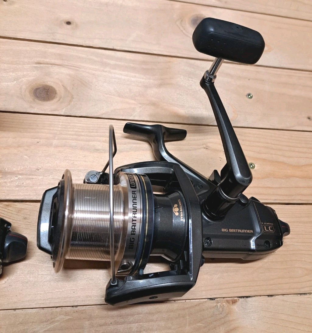 2 × Shimano Big Baitrunner LC Long Cast Freewheel Reels Carp Reels Fishing Reels