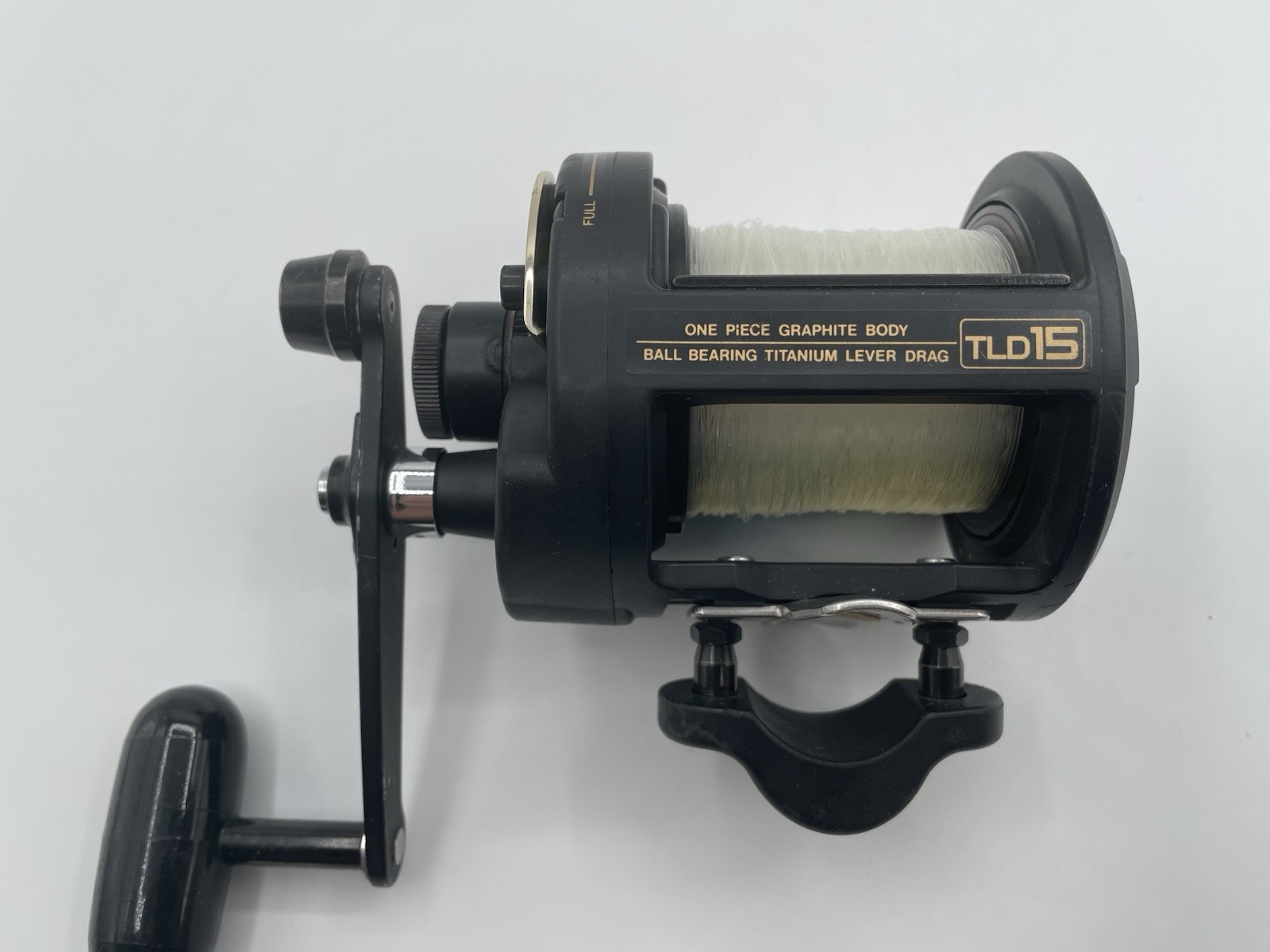 Shimano TLD 15 Lever Drag Reel With Rod Clamp and Box