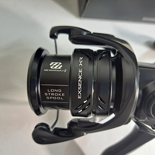 Shimano 23 Exsence XR 3000MHG Spinning Reel Free shipping from Japan „New“