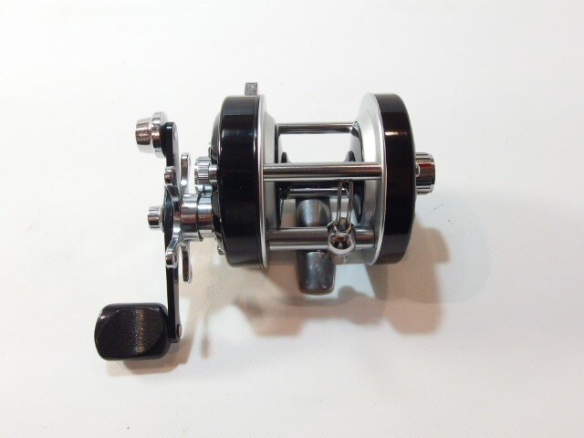 Daiwa Millionaire 3H Baitcasting Reel Near Mint 298g, Right-Hand, Old Model