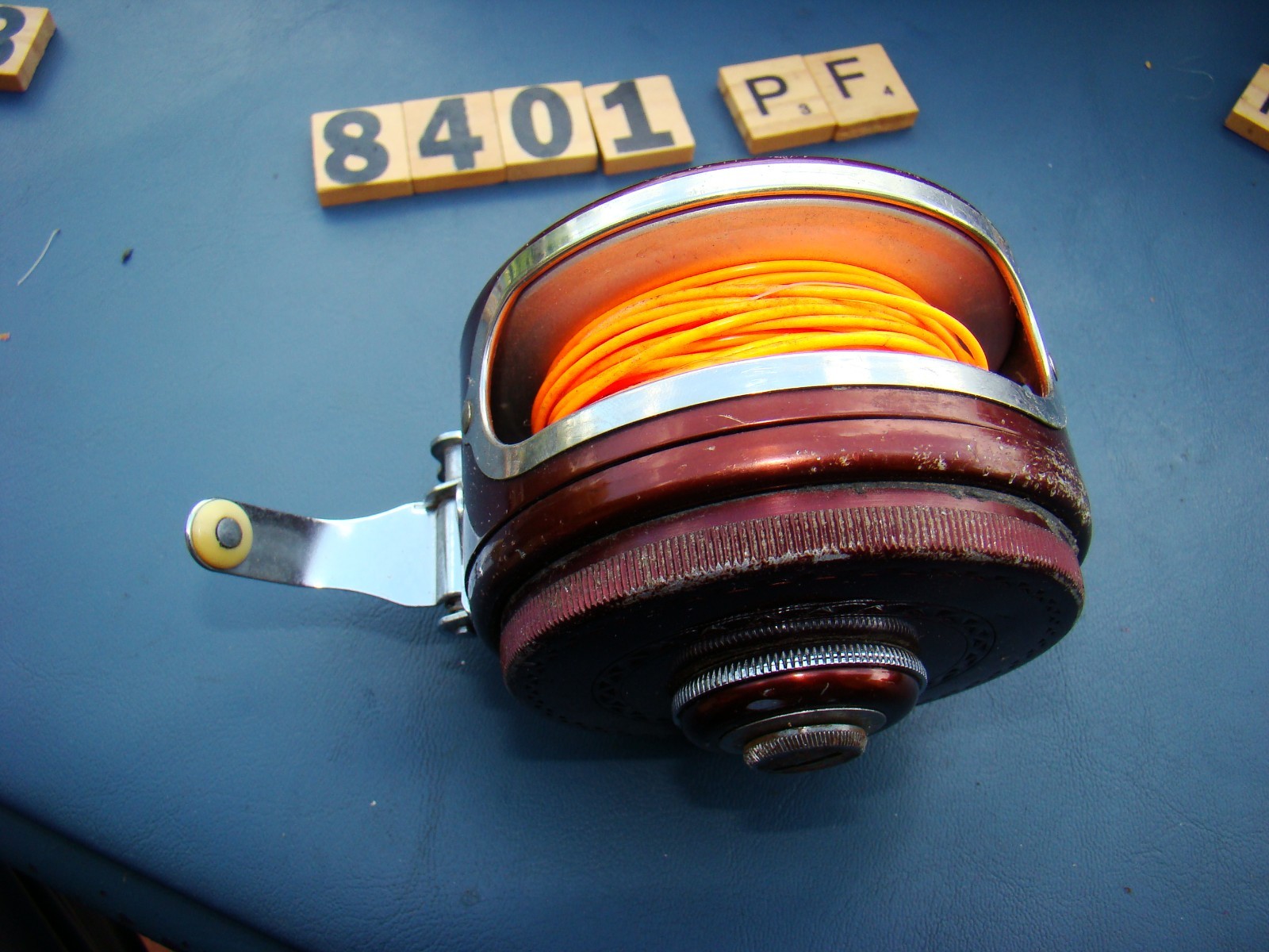 V8401 PF SHAKESPEARE SILENT TRU ART AUTOMATIC Fly Fishing Reel