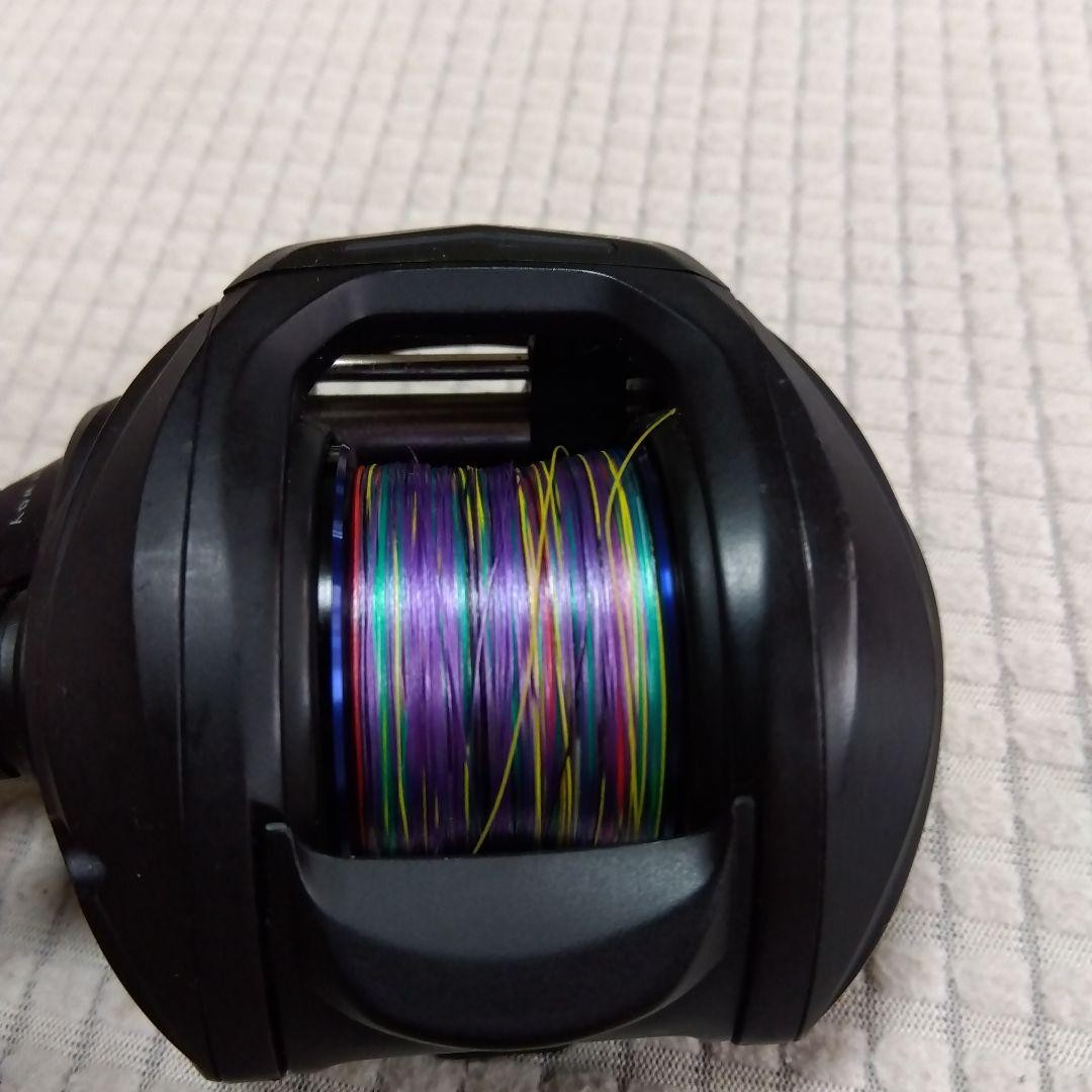 CraZEE Bait Reel Black PE Line 200m Lightweight Multi-Color Used