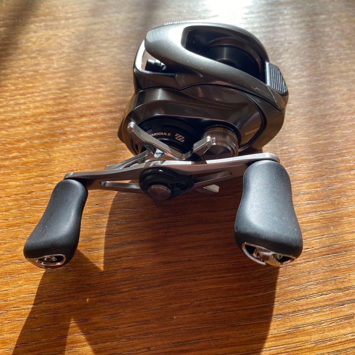 Shimano 20 Metanium Left-Hand Baitcasting Reel