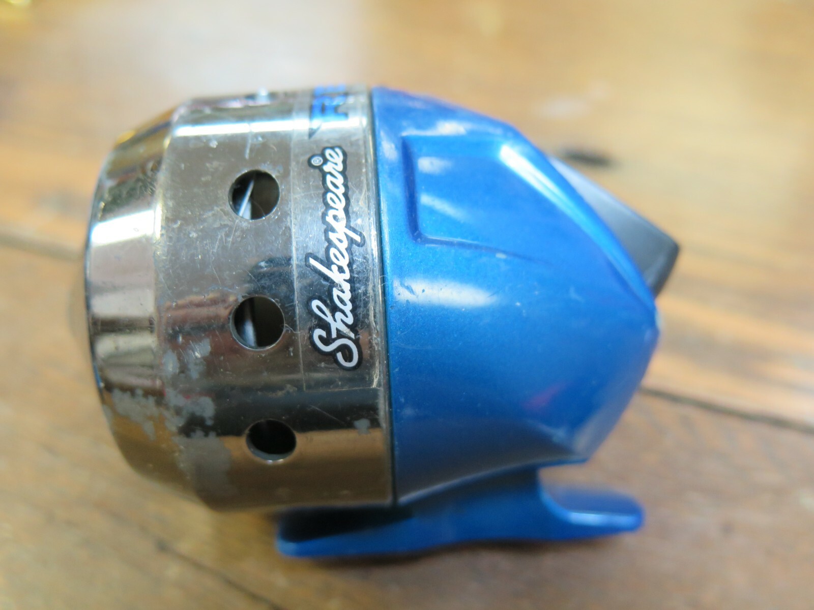 Shakespeare Reverb RBSC10 10lb/90yd Spinning Fishing Reel