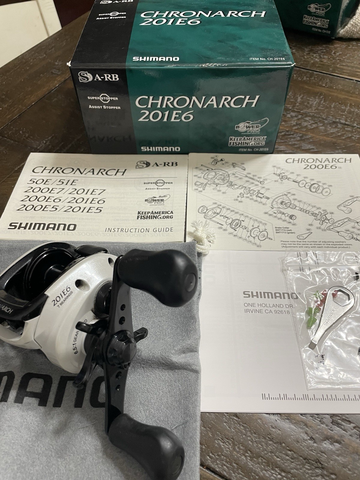 Shimano Chronarch 201E6 Left Hand LH Reel 6.5:1 ratio Great Condition Box Papers