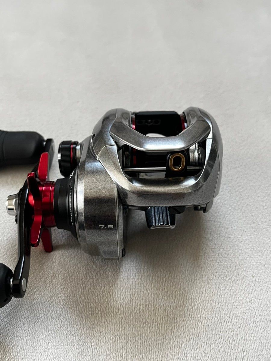 MINT SHIMANO Baitcast Reel 21 SCORPION MD 300XG 7.9:1 XG MicroModule Gear