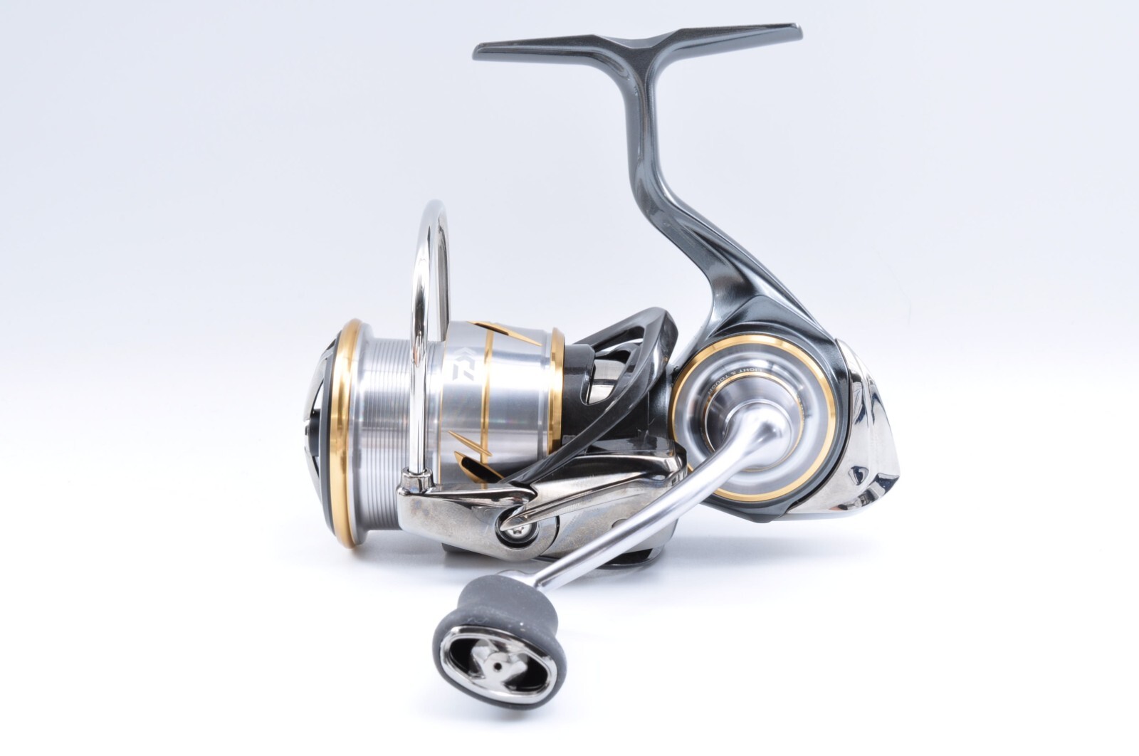 Daiwa 20 LUVIAS FC LT 2500S Spinning Reel From Japan w/Box