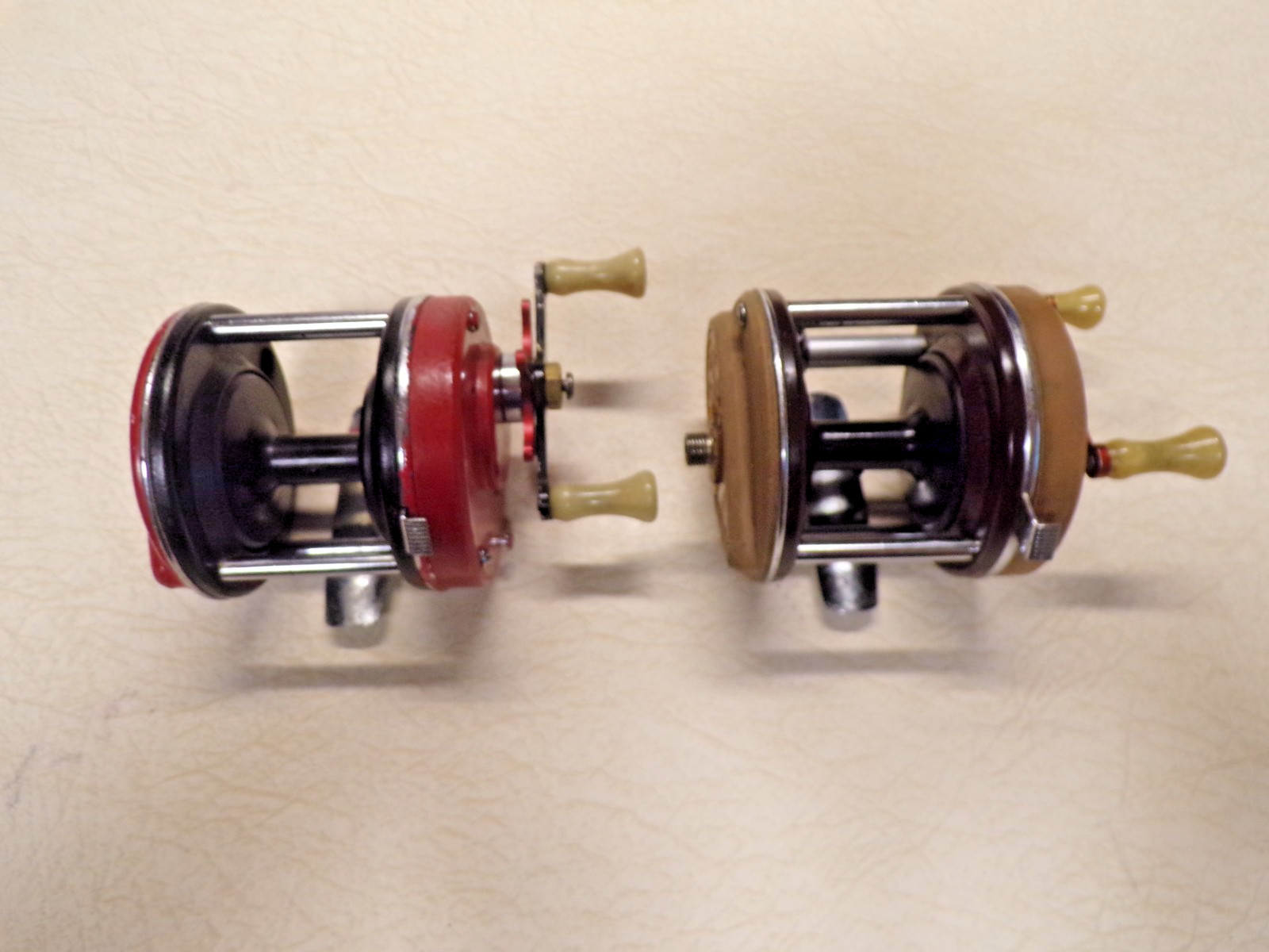 2 ABU GARCIA AMBASSADEUR FISHING REELS – 4000 & 3000 – TAKE A LOOK