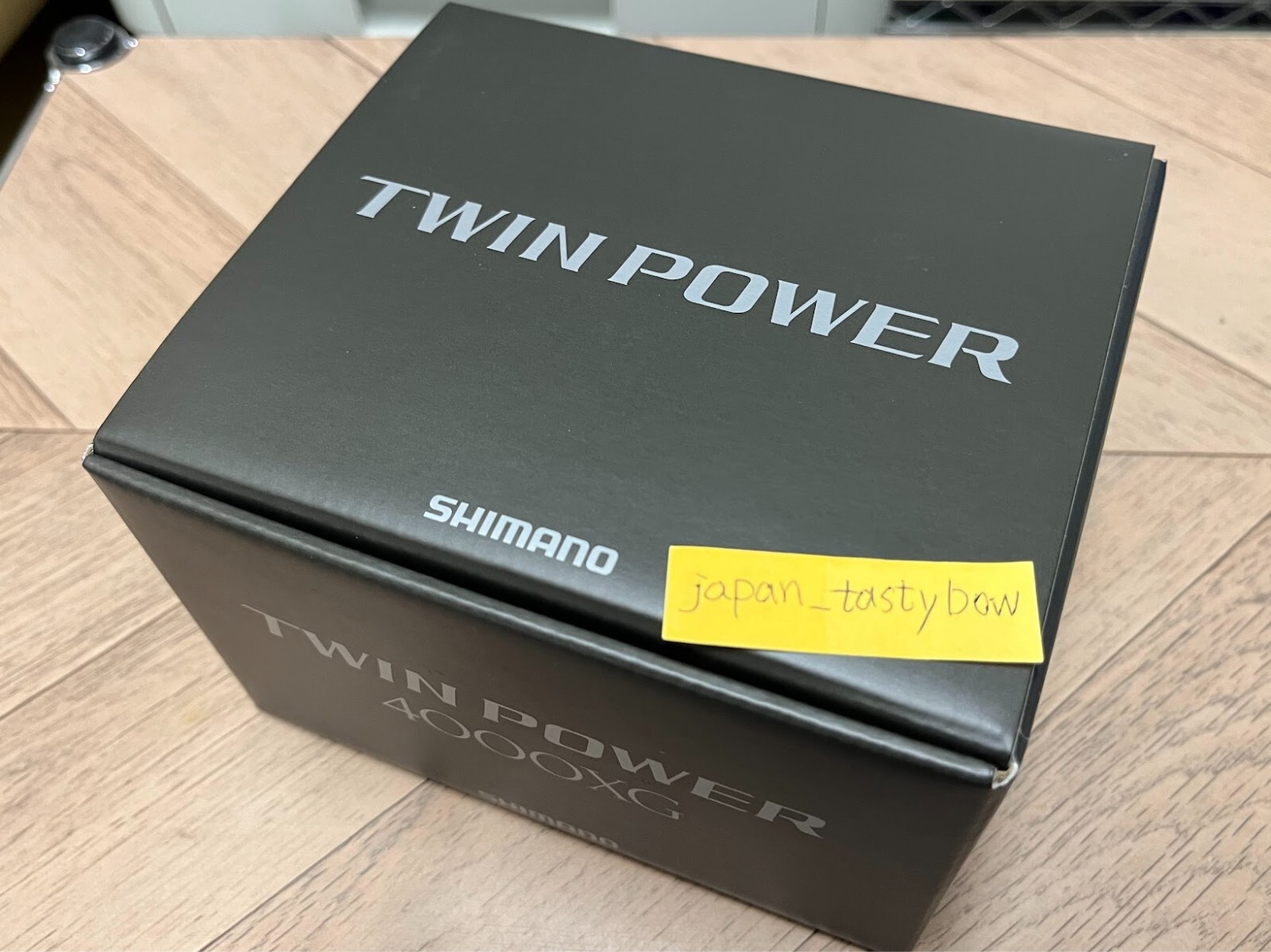 Shimano 24 TWIN POWER 4000XG Spinning Reel Fishing