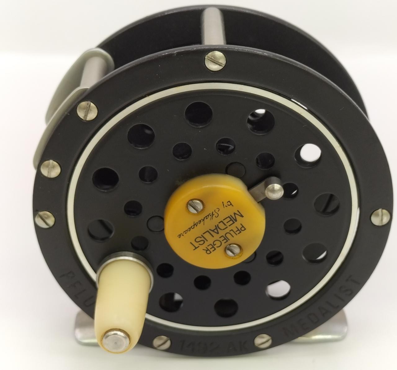 Pflueger Medalist 1492AK Fly Reel, Saltwater, Used, 4.9oz, 3.9in/10cm