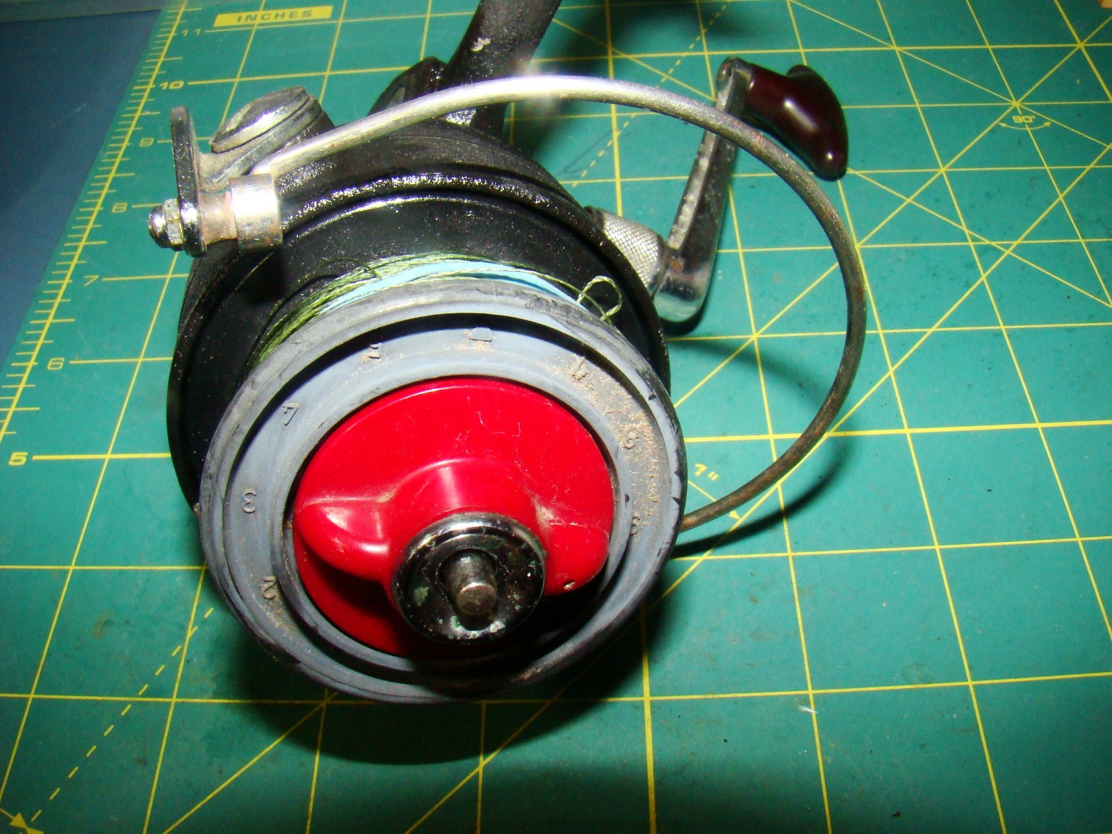 W0576 PR DAM QUICK SPINNING 330N FISHING REEL MADE IN WEST GERMANY