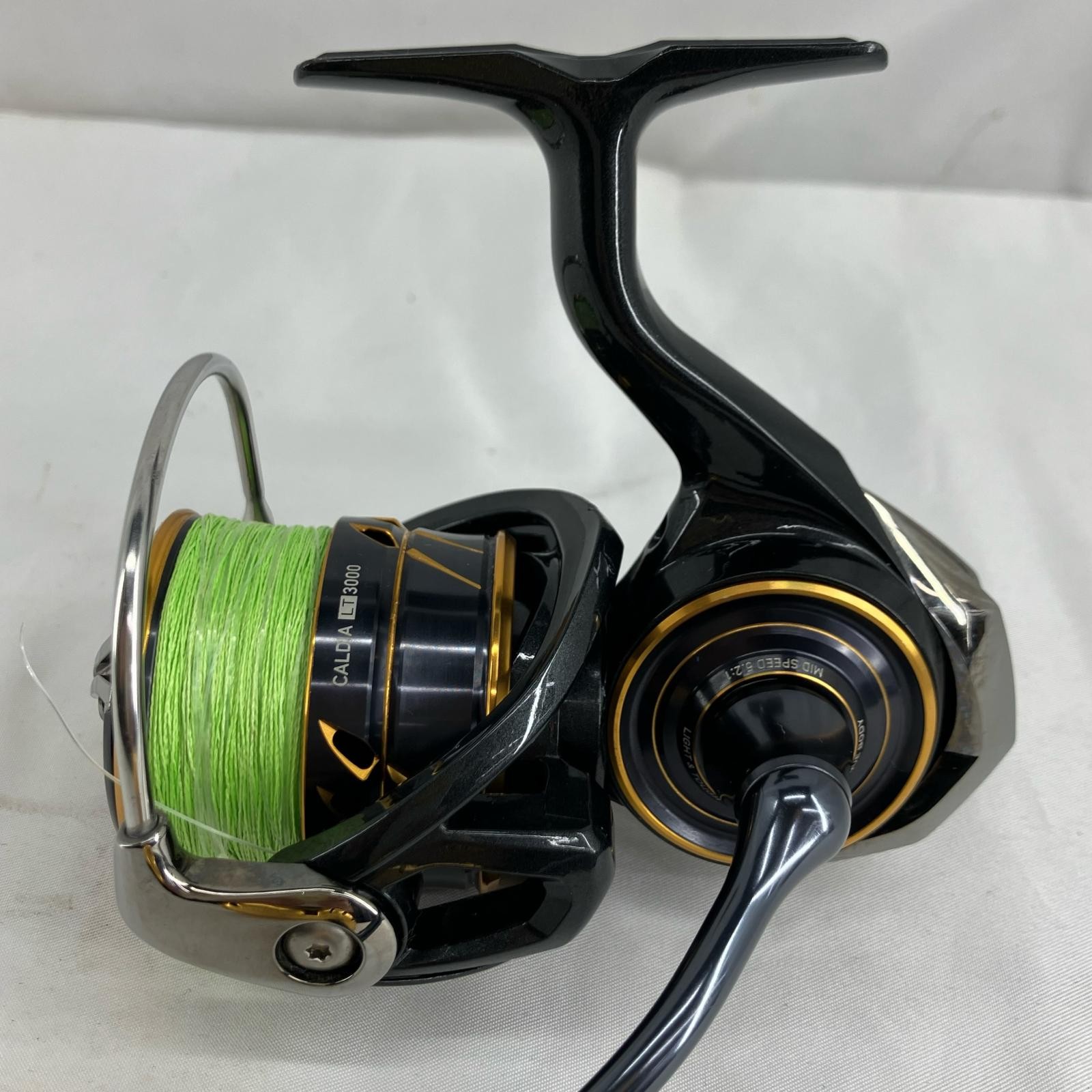 Daiwa Fishing Reel Model 00060289 B Grade with Box & Accessories