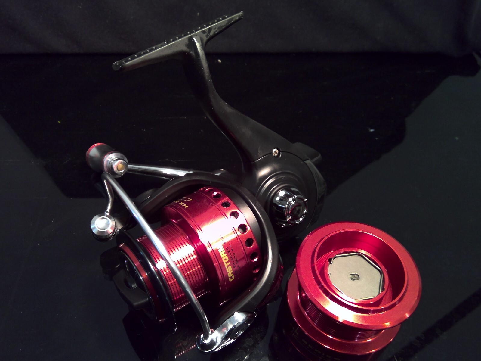 Brand new CASTORM HX4000 Spinning fishing reel, 10 + 1 ball bearings