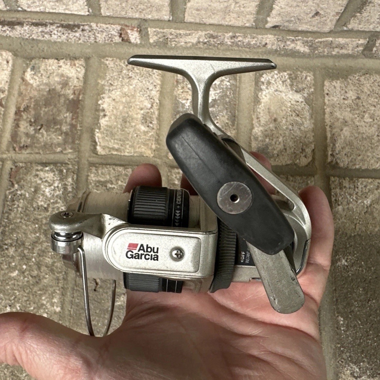 Abu Garcia Center Drag Spinning Reel CD-1000 S4