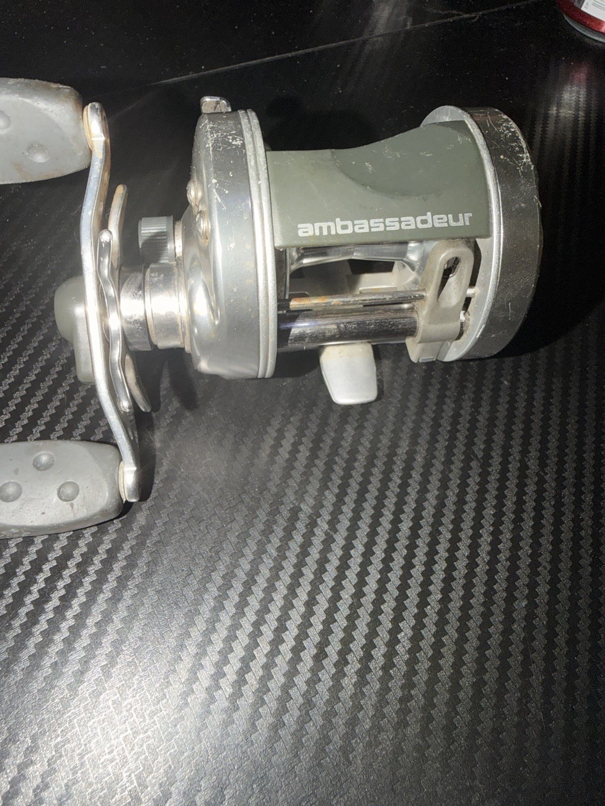 Ambassadeur 6500s Grey/Silver Right 5.1:1 AMBS Star Drag Anti-Reverse Vintage